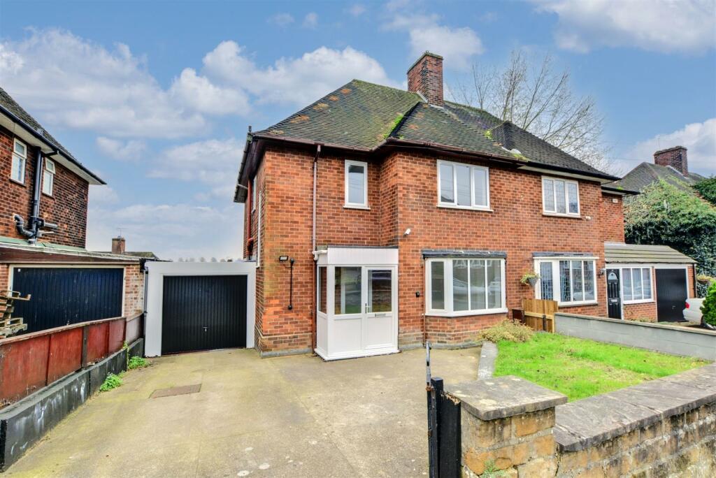 Main image of property: Henley Rise, Nottingham