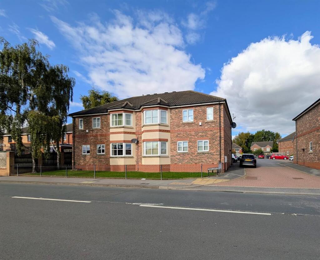 2-bed flat on Swain Court, Middleton St George, £110,000