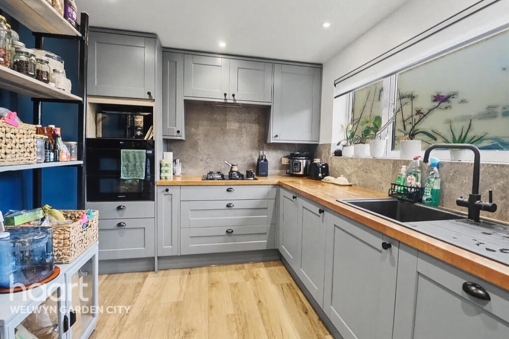 Additional image 5 of Deerswood Avenue, Hatfield