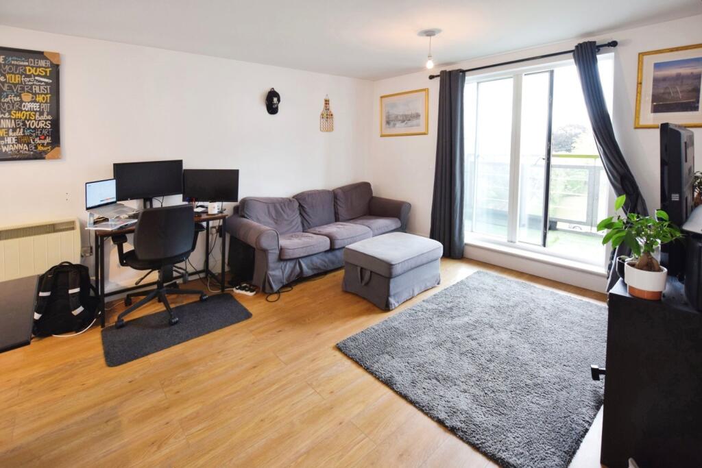 Apartment in Warrington - View 3