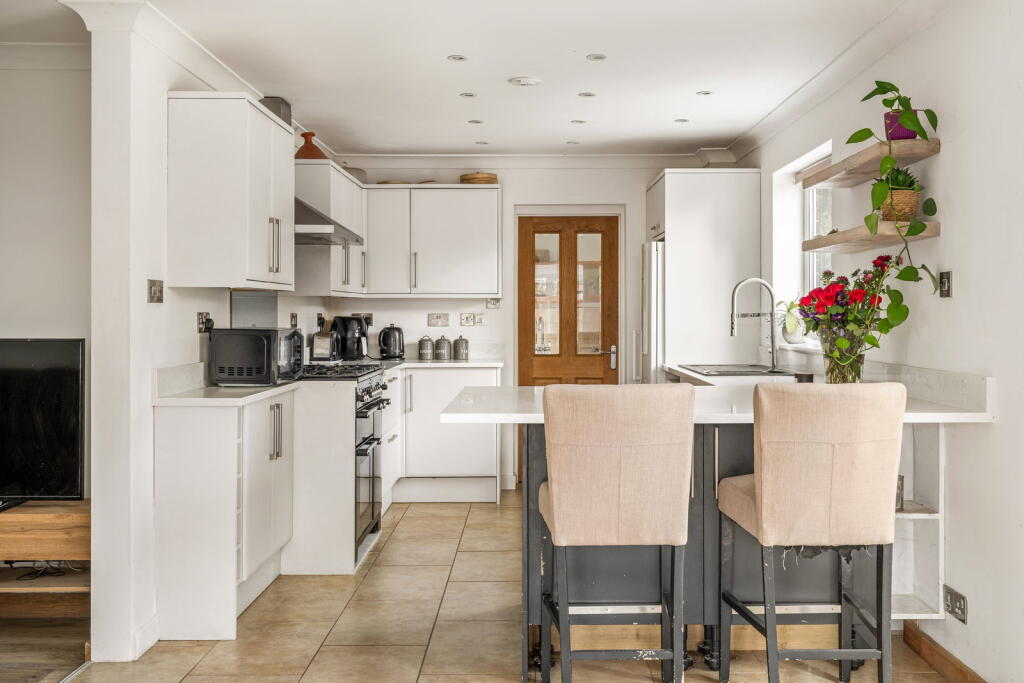 House in Redhill - View 5