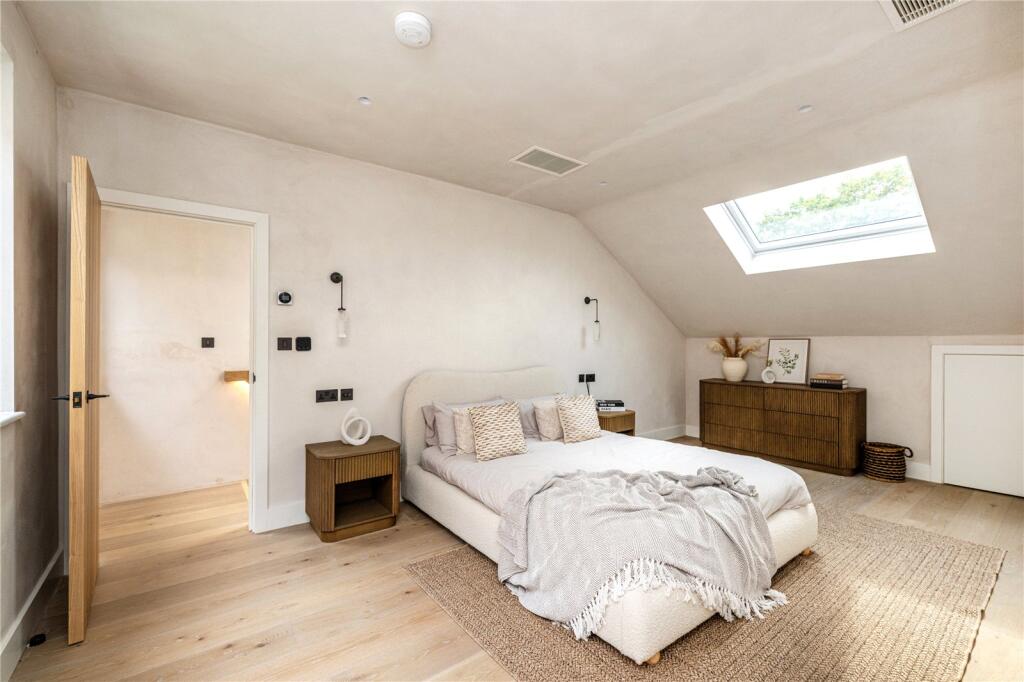 House in London - More