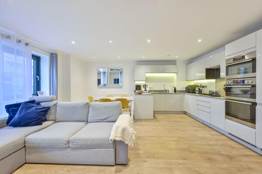 Apartment in London, Wandsworth Riverside Quarter, Wandsworth - More