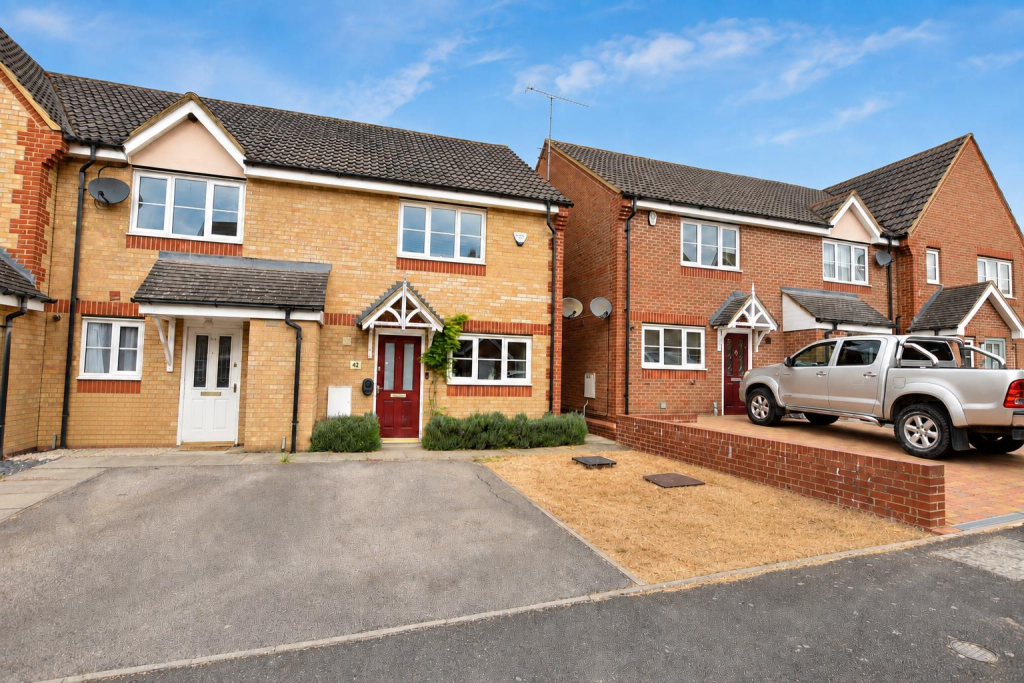 Main image of property: Palmer Crescent, Leighton Buzzard, LU7 4HT
