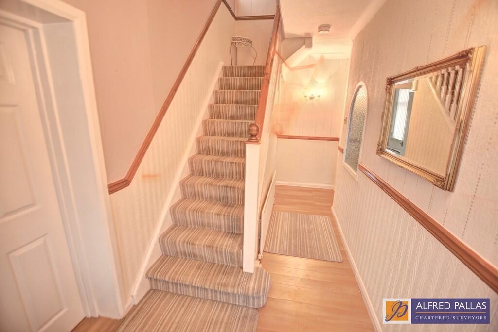Folldon Avenue Fulwell photo 2