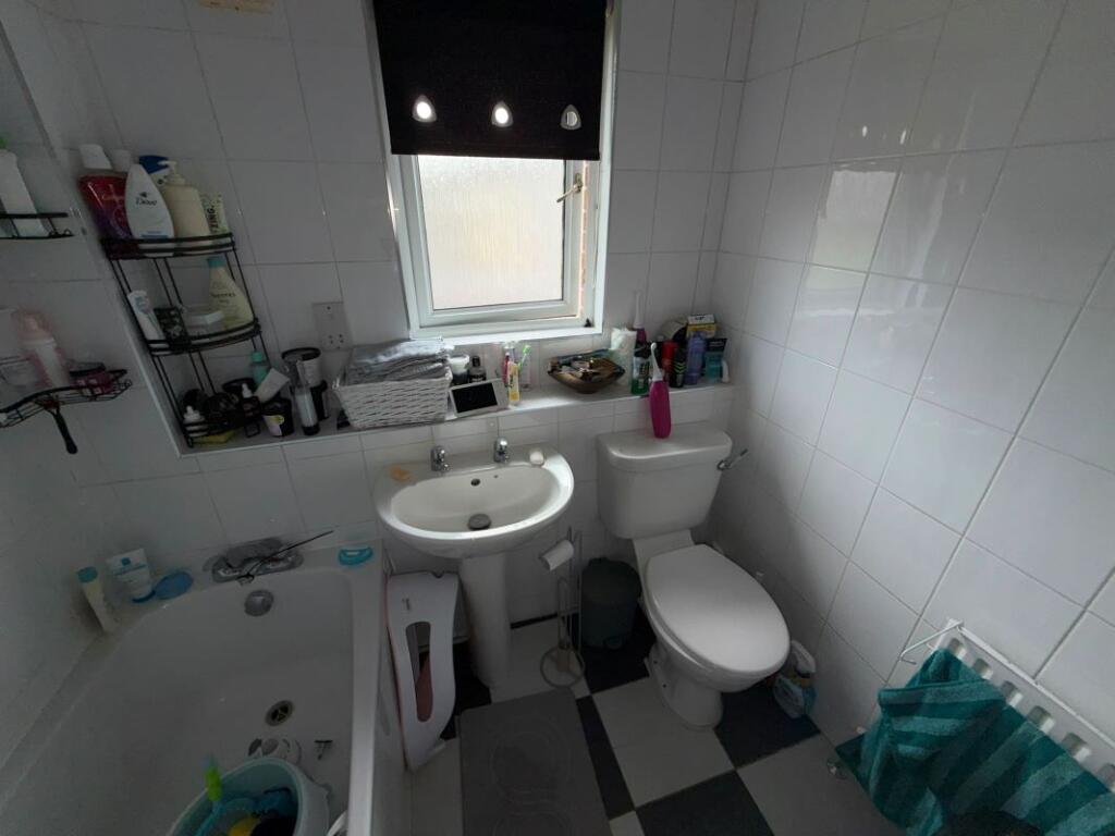 House in Glasgow, South Lanarkshire - View 4