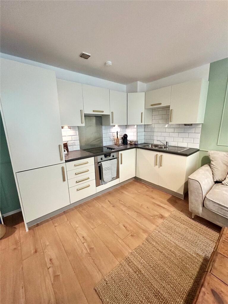 Apartment in Manchester - View 3
