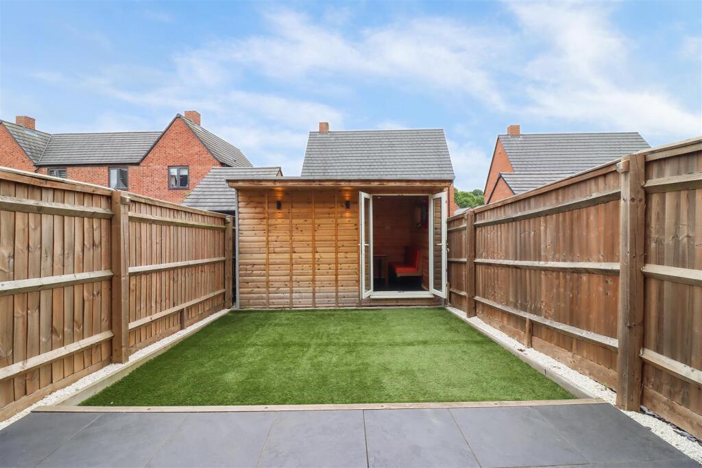 Hornbeam Lane, Wingerworth, Chesterfield photo 2