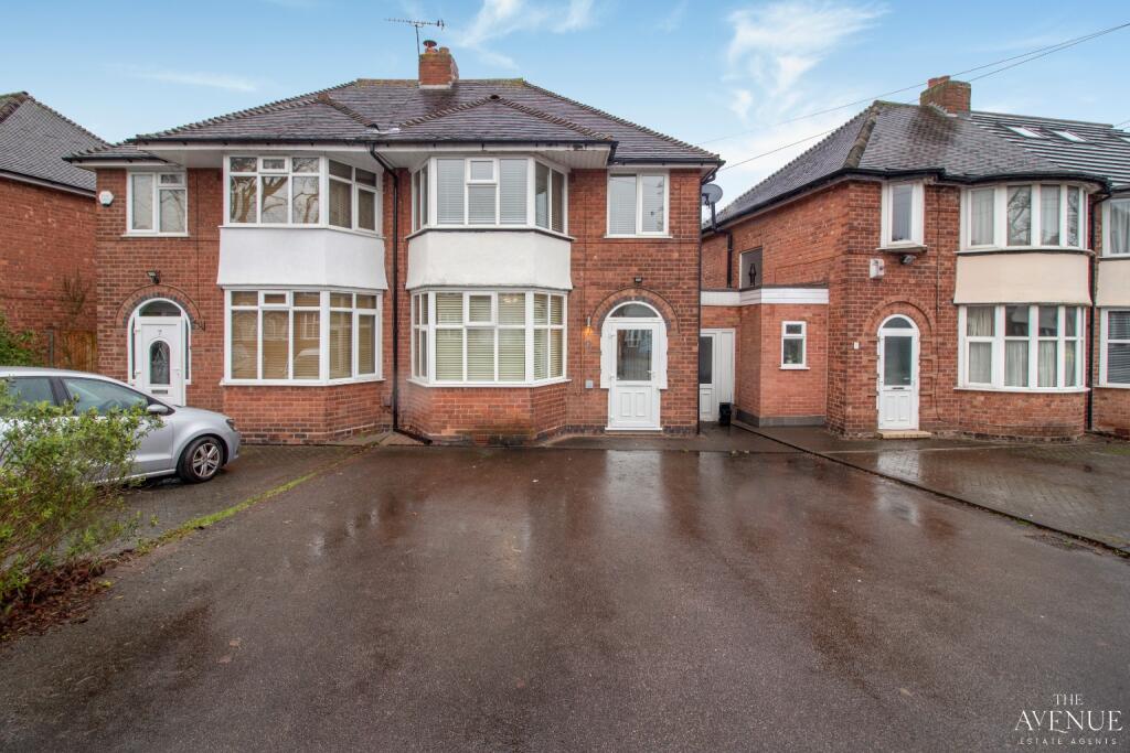 Main image of property: Roylesden Crescent, Sutton Coldfield, West Midlands, B73
