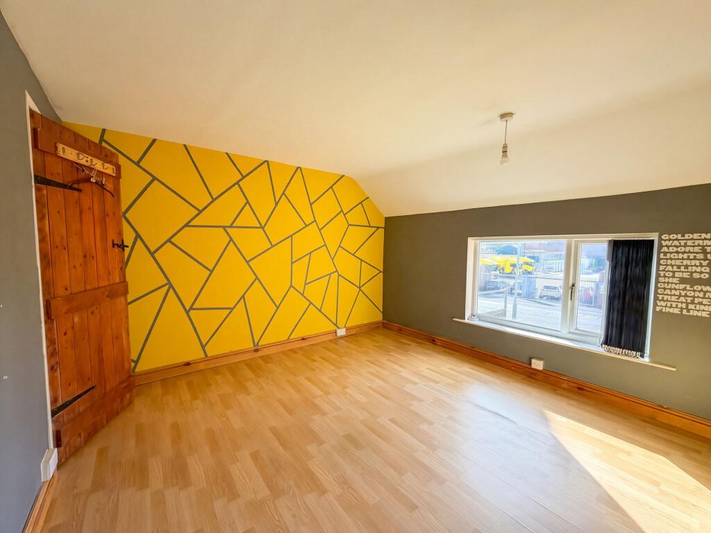 House in Sheffield - View 4