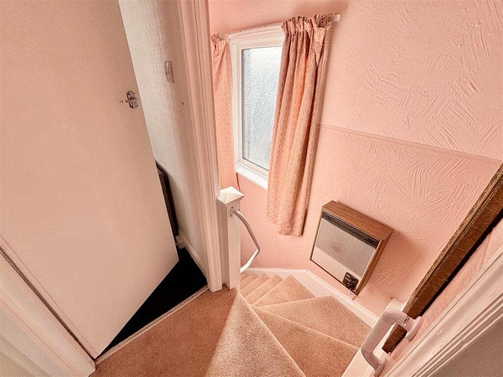 Additional image 12 of Deanstones Crescent, Queensbury, Bradford