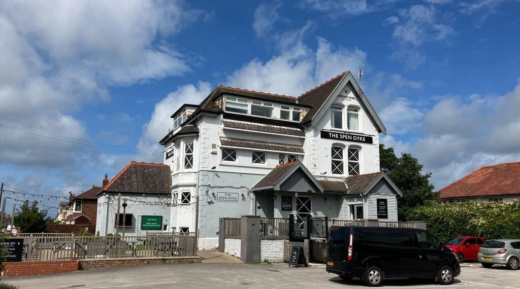 Main image of property: The Spen Dyke, 451 Lytham Road, Blackpool, FY4 1JE