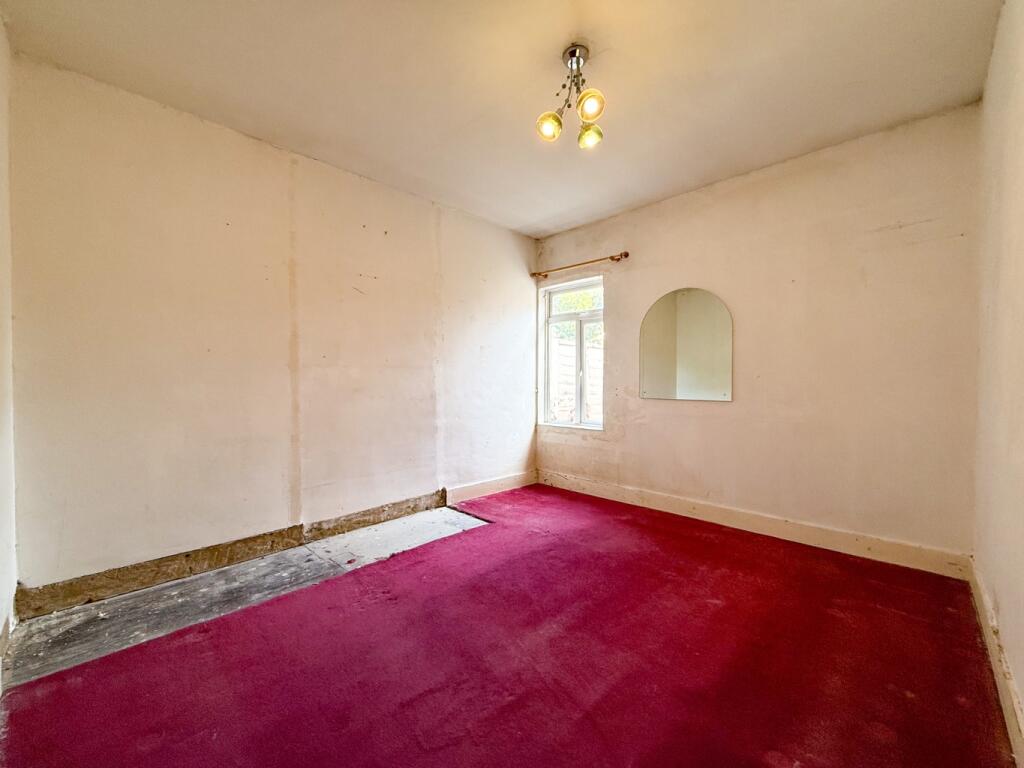 House in Slough - View 5
