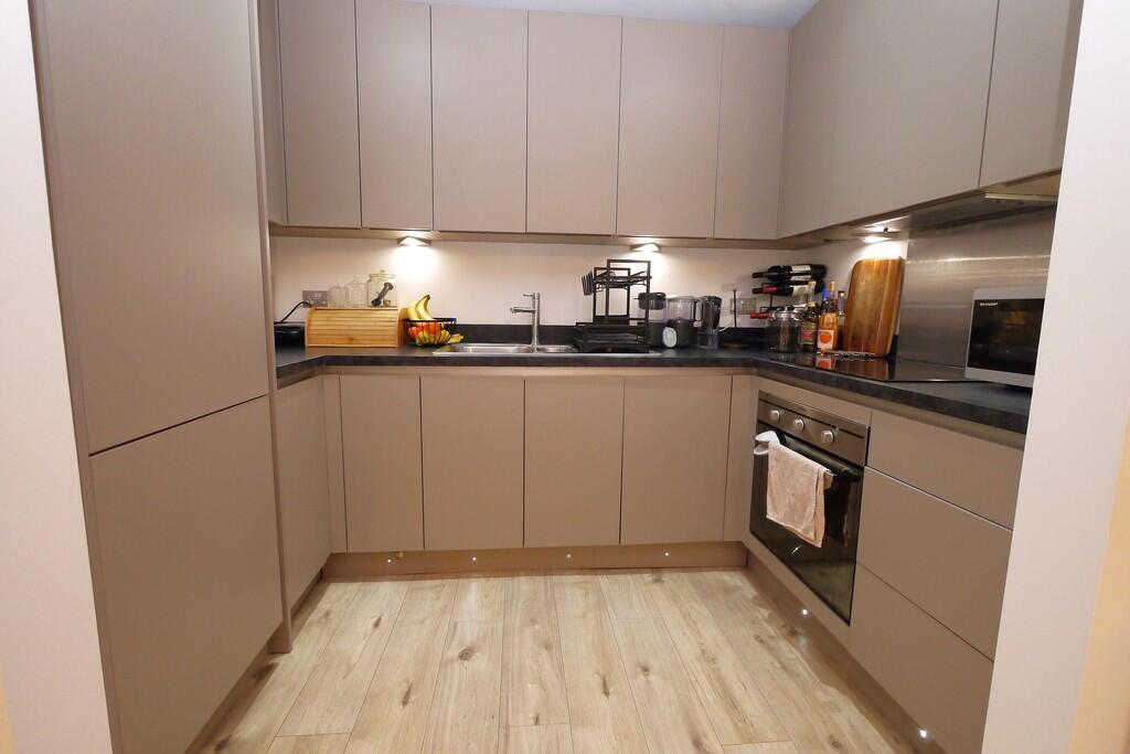 Fir Tree Avenue, Auckley photo 3