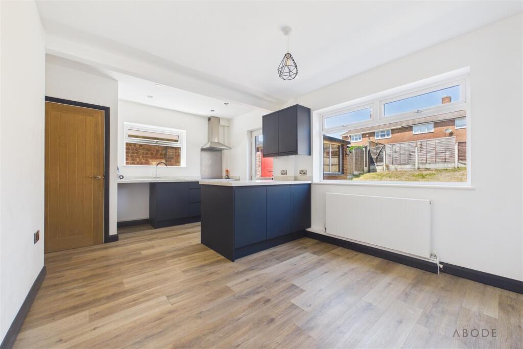 House in Sandwell, West Midlands - View 2
