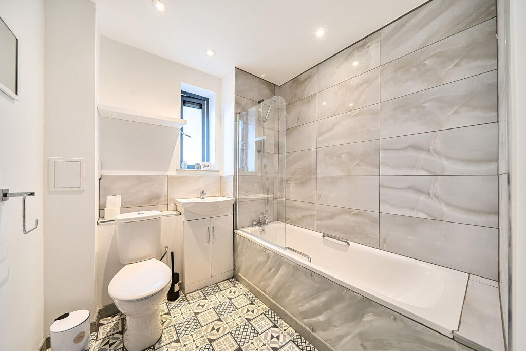 Apartment in London, Royal Borough of Greenwich - View 4