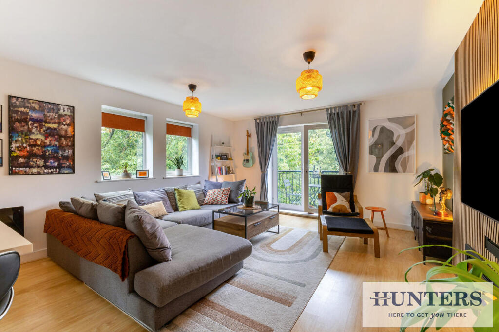 Apartment in Leeds, Horsforth Woodside, Horsforth - More