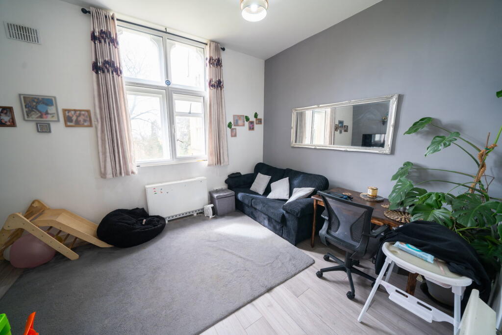 Grosvenor Gate,Leicester,LE5 0TL photo 3