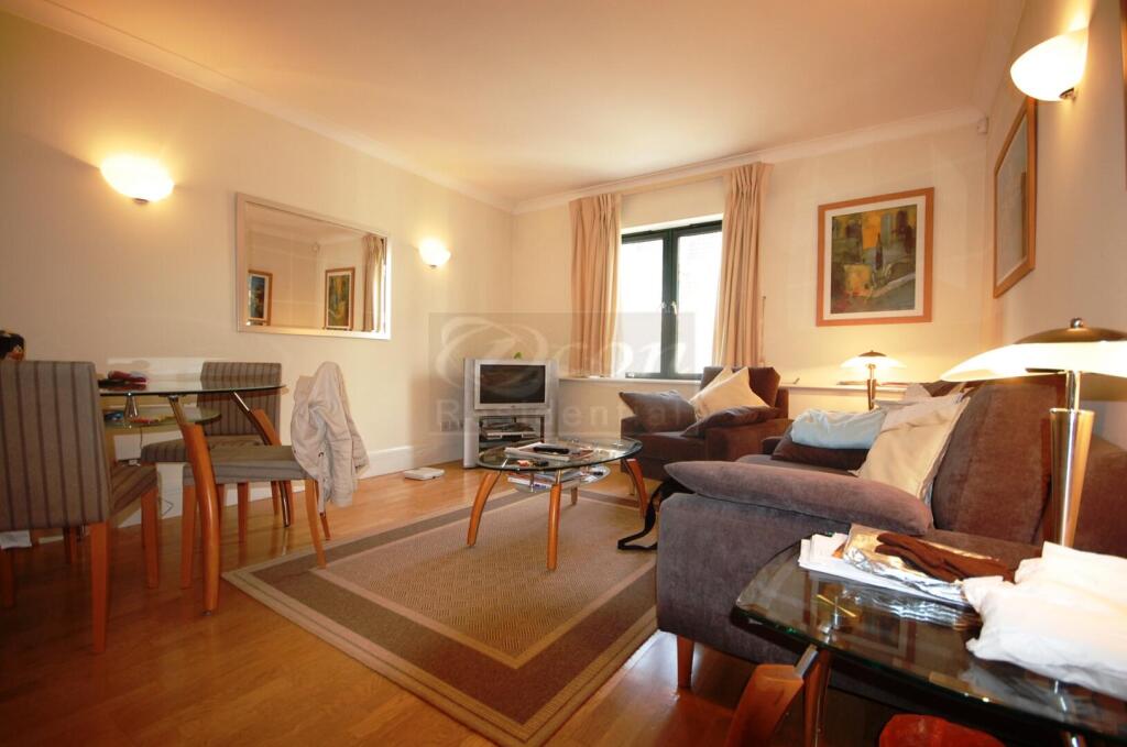 Main image of property: Forum Magnum Square