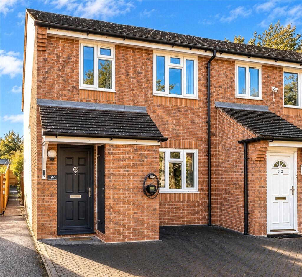 2-bed terraced on Mendip Heights, Didcot, Oxfordshire, OX11, £295,000