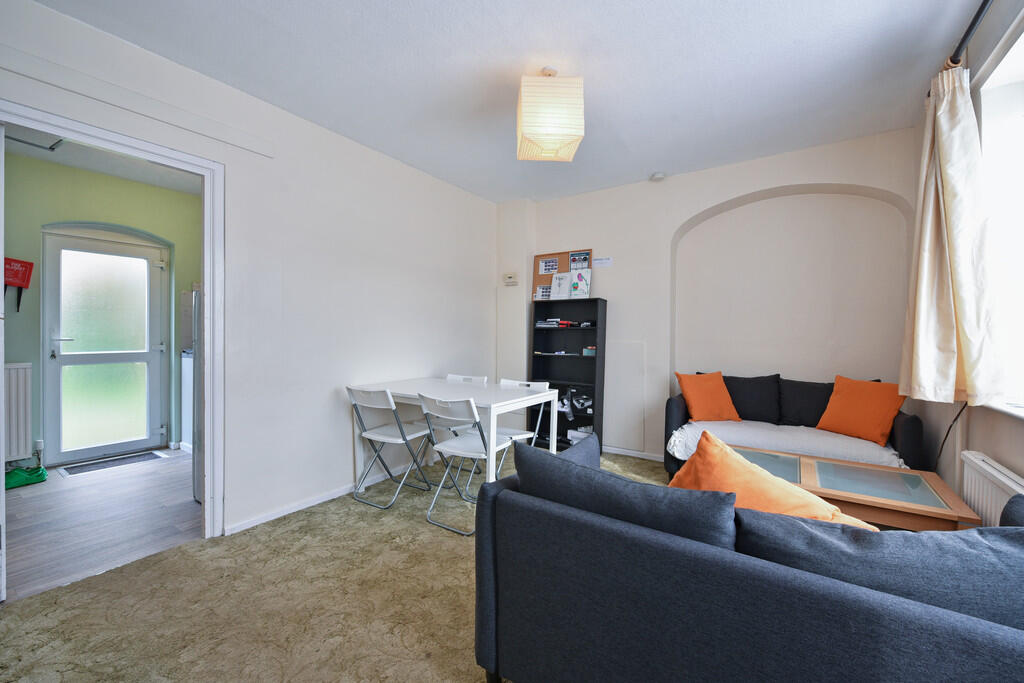 108, Cromwell Road photo 4