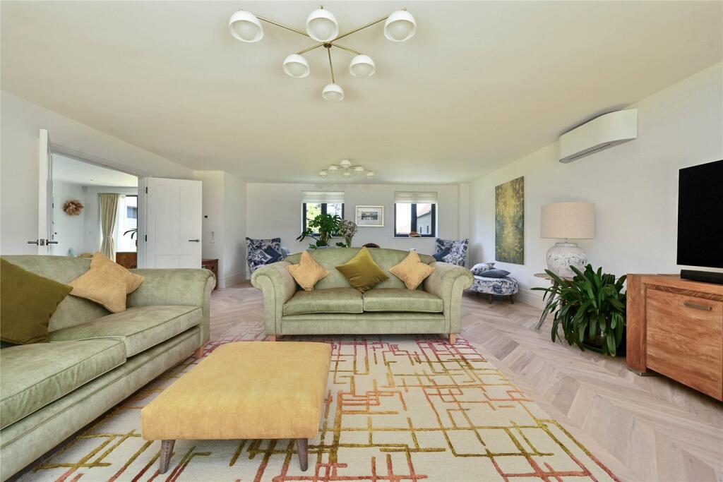 House in Mid Sussex, Hassocks - View 5