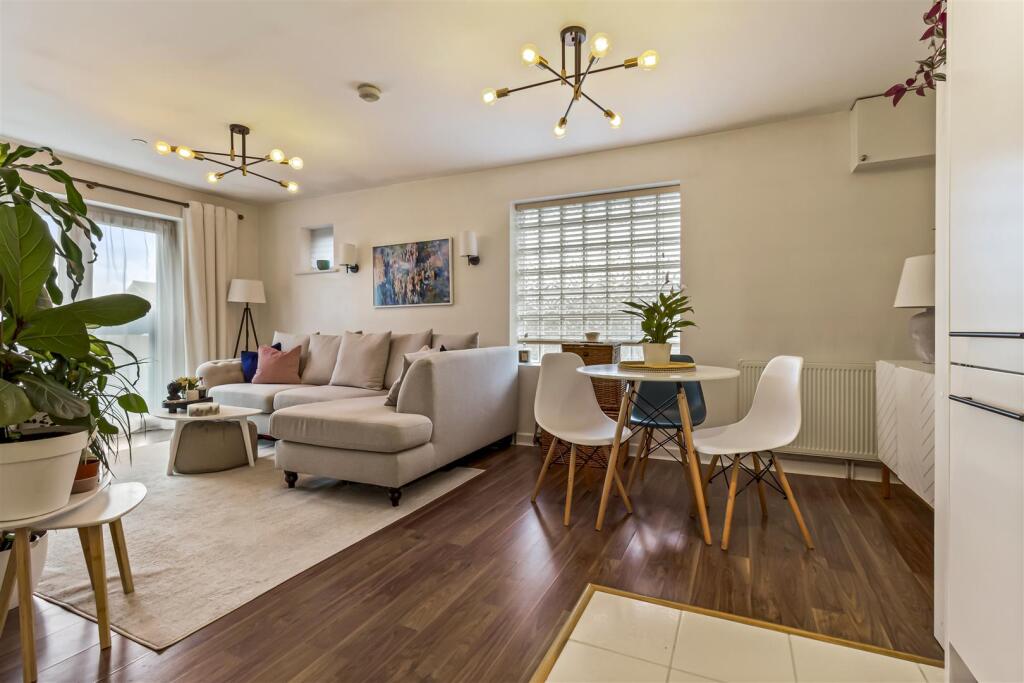 2a Anson Road, Goring-By-Sea, Worthing photo 3