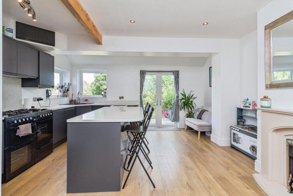 House in Stoke-on-Trent - View 5