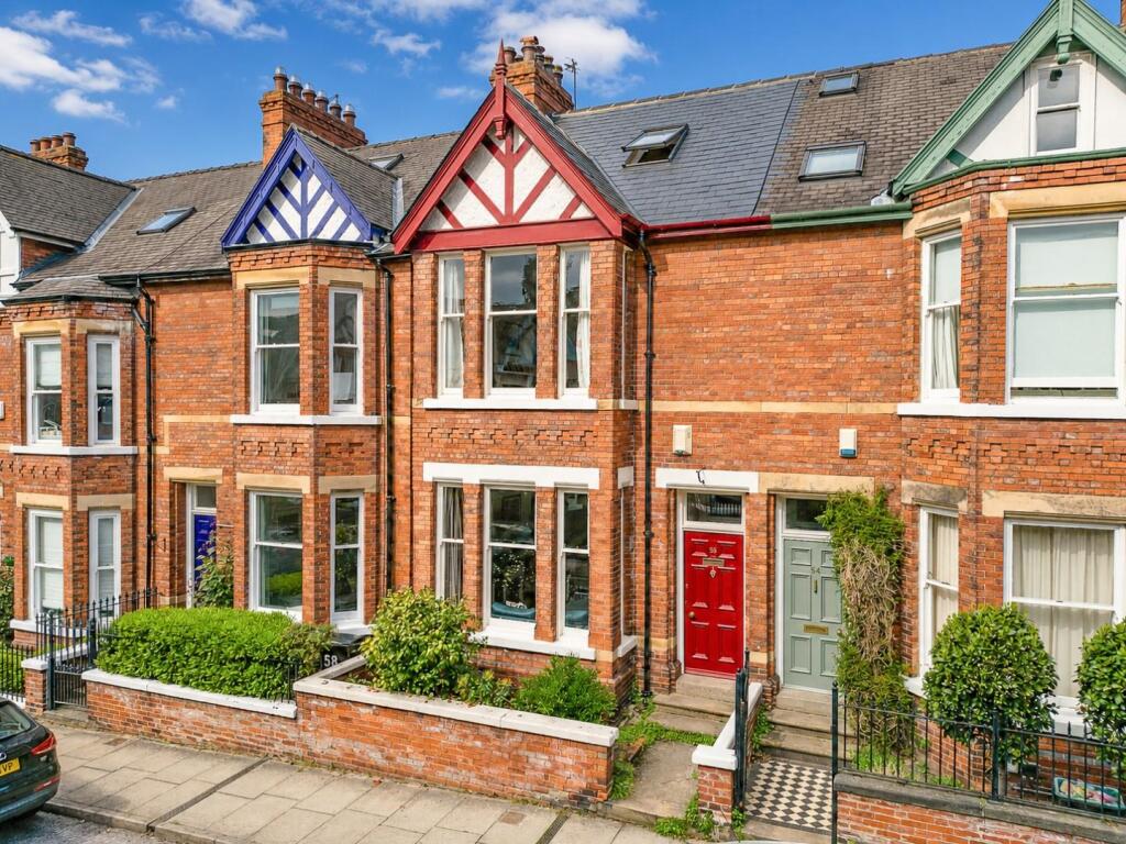 5-bed house on Scarcroft Hill, York, £795,000