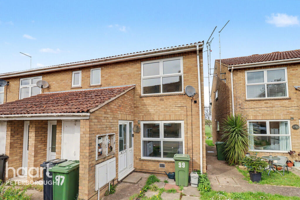 2-bed flat on North Street, Stanground, £75,000