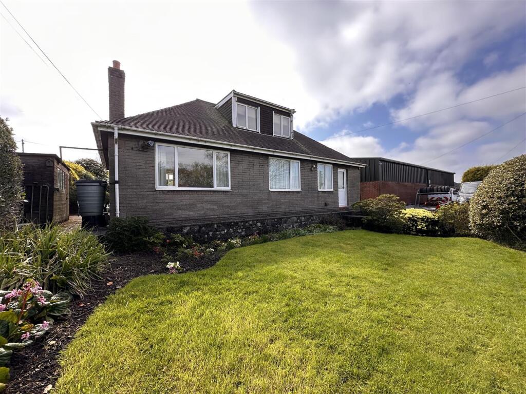 3-bed bungalow on Rudyard Road, Biddulph Moor, £265,000