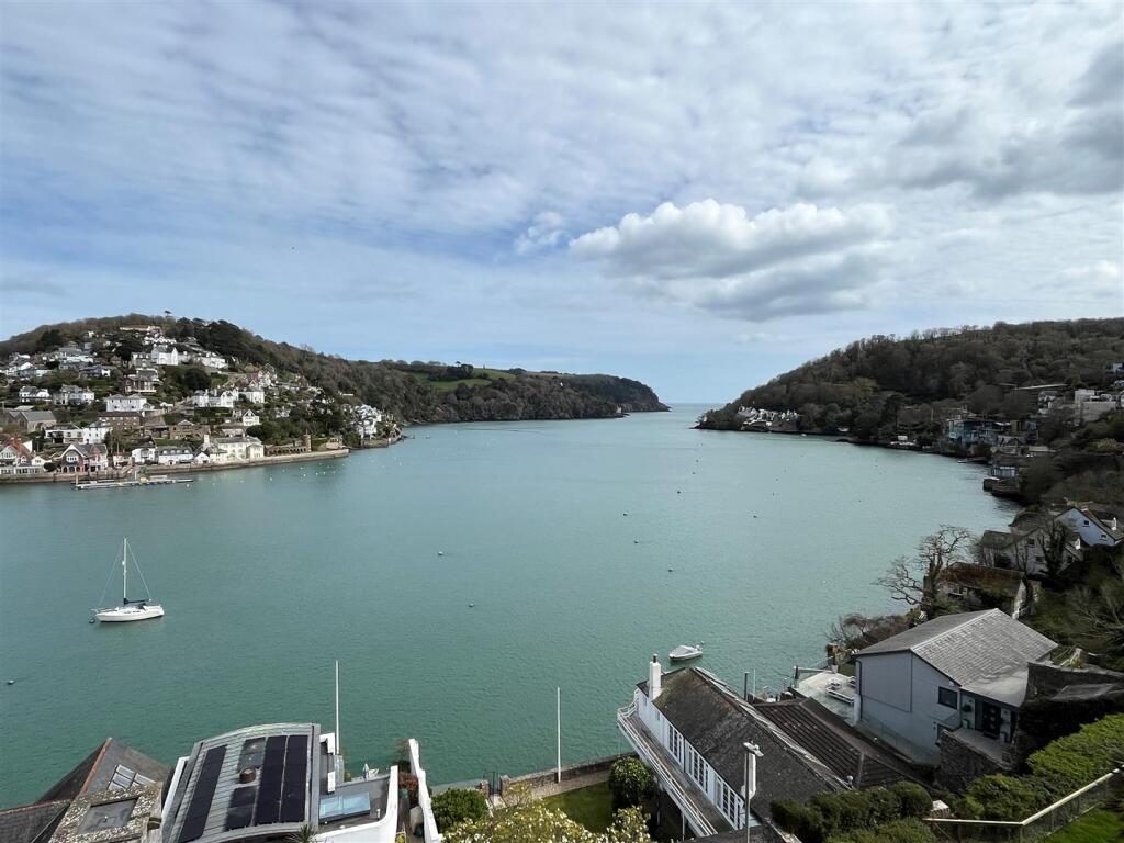 2-bed flat on Above Town, Dartmouth, £400,000