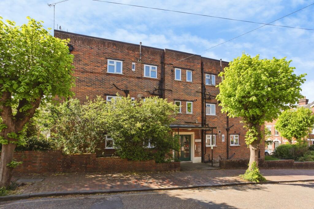 Main image of property: Grove Hill Road, Tunbridge Wells, Kent, TN1