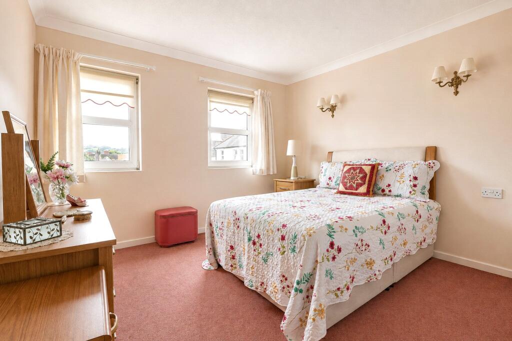Apartment in Exeter - View 5