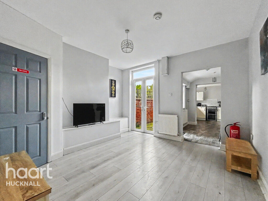 House in Ashfield, Titchfield, Hucknall - View 2