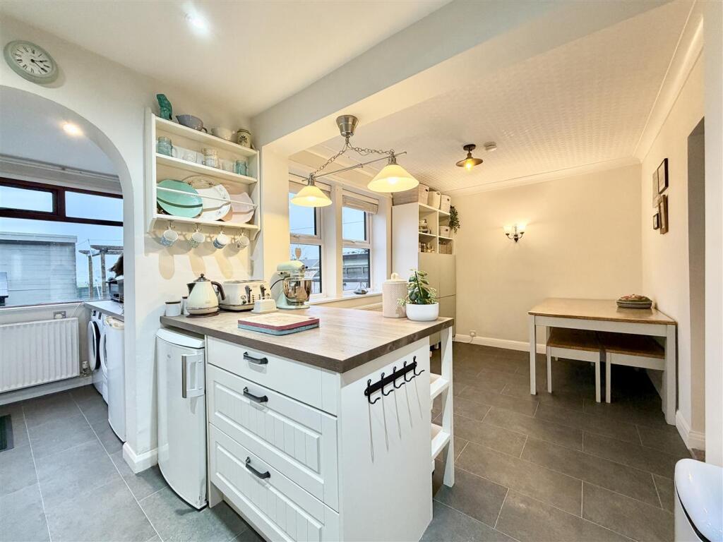 House in Leeds - View 4