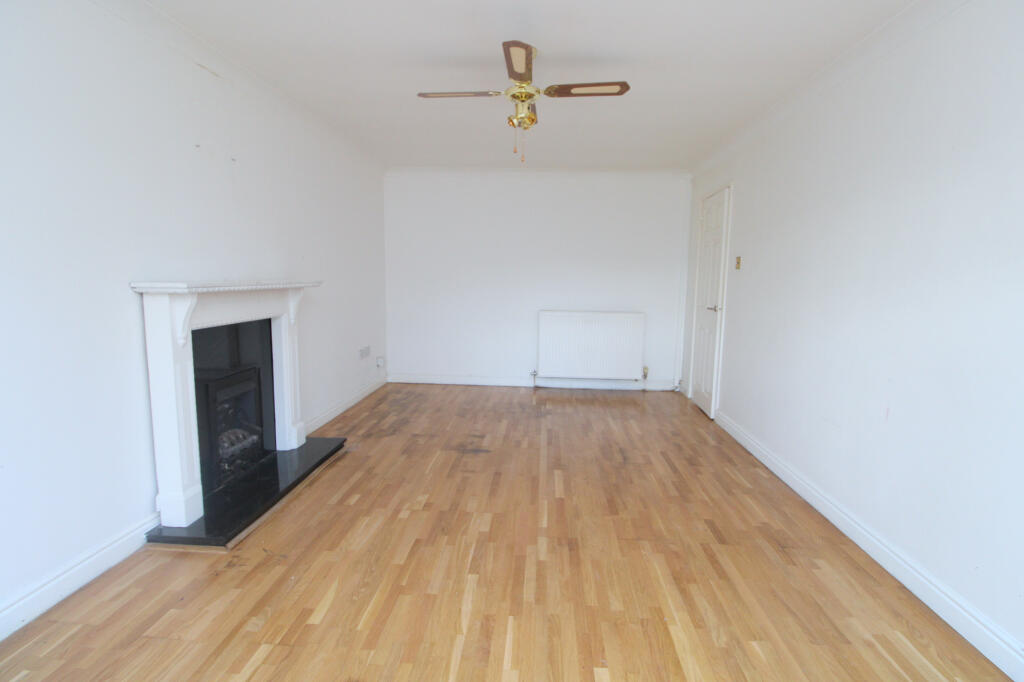 Lon Heulog,  Kinmel Bay, LL18 photo 4