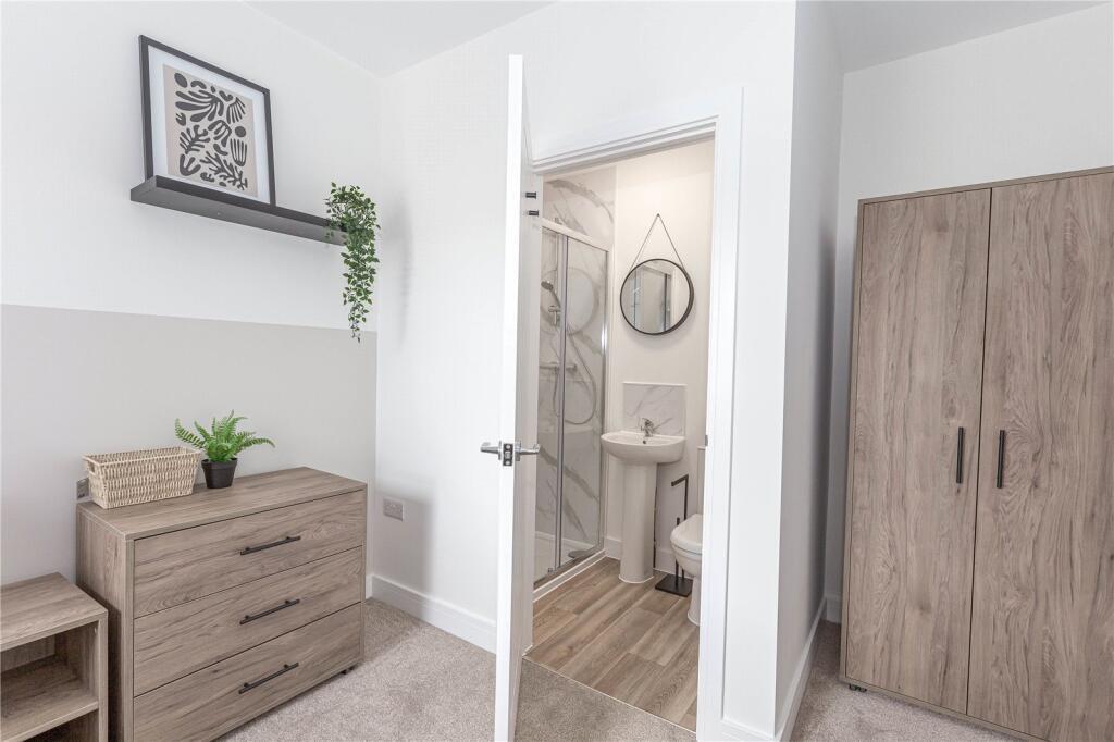 6 bedroom terraced house for rent