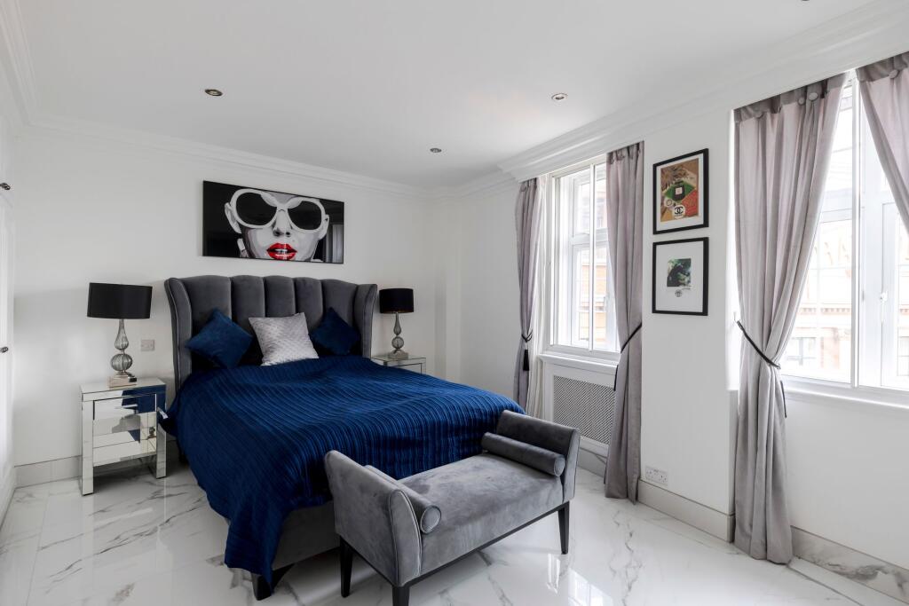 Apartment in London - View 5