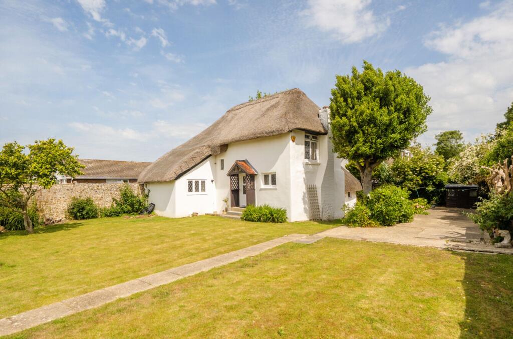 Main image of property: Pryors Lane, Aldwick, PO21