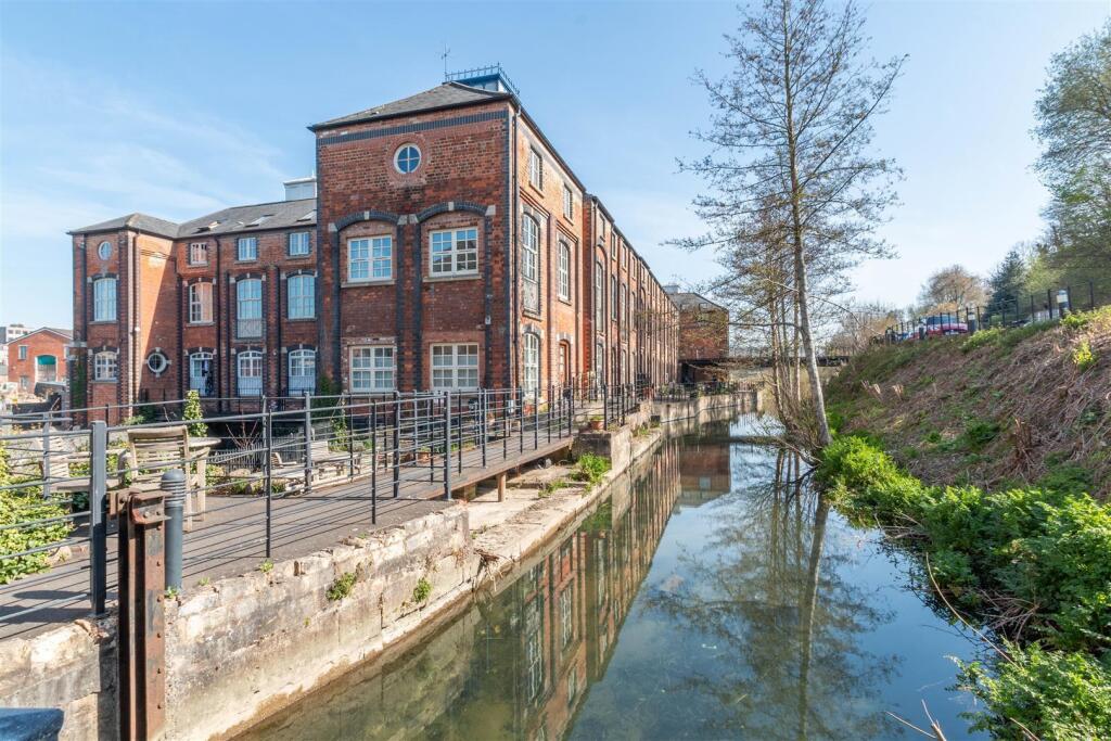 Main image of property: Redlers Waterside, Dudbridge