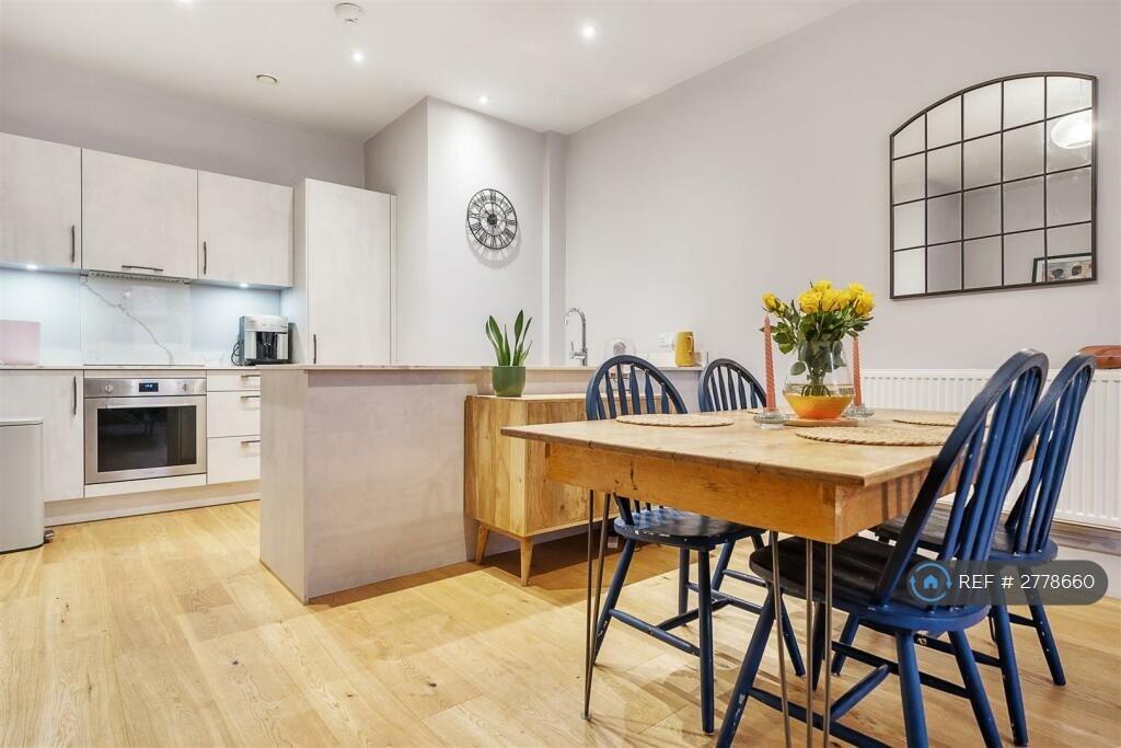 Main image of property: East Street, Bristol, BS3