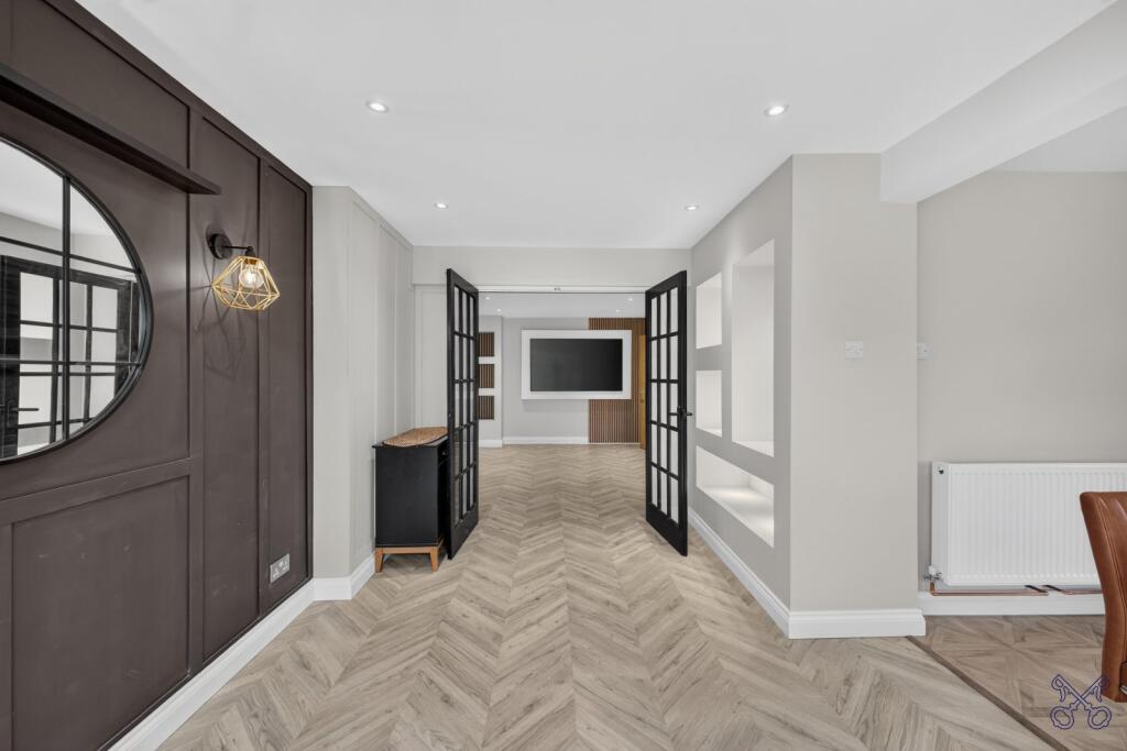 House in Worcester - View 5