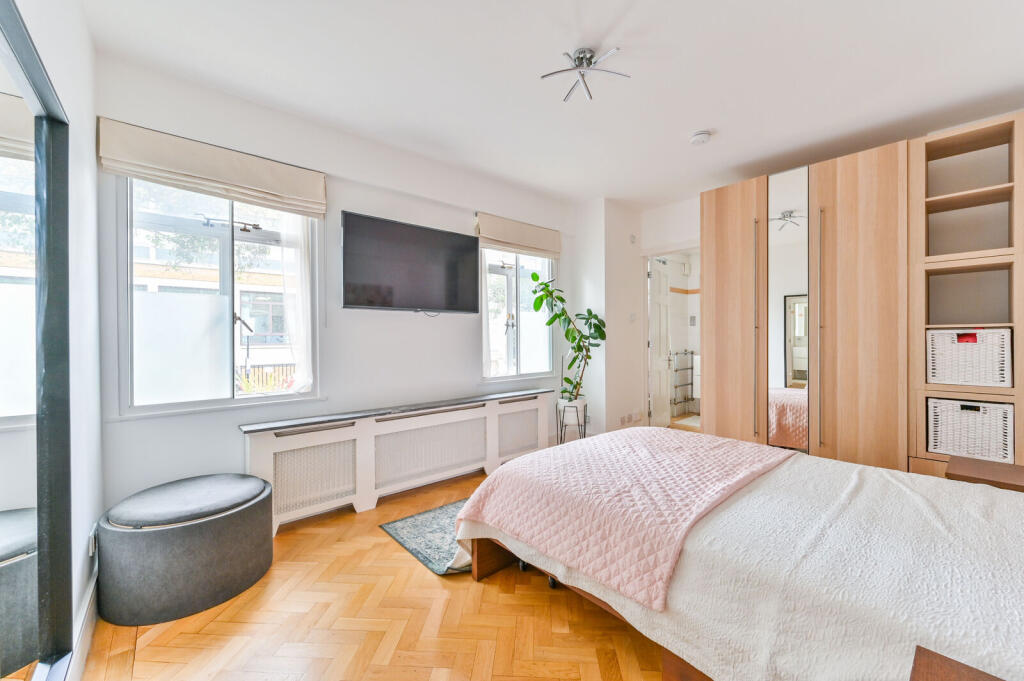 Apartment in London, Marylebone - More