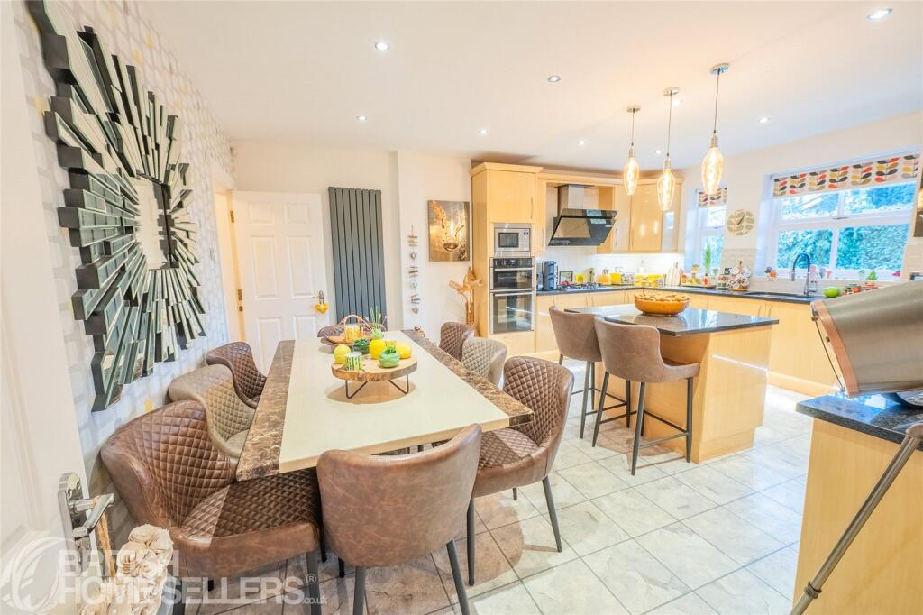 8 Dorset Road photo 3
