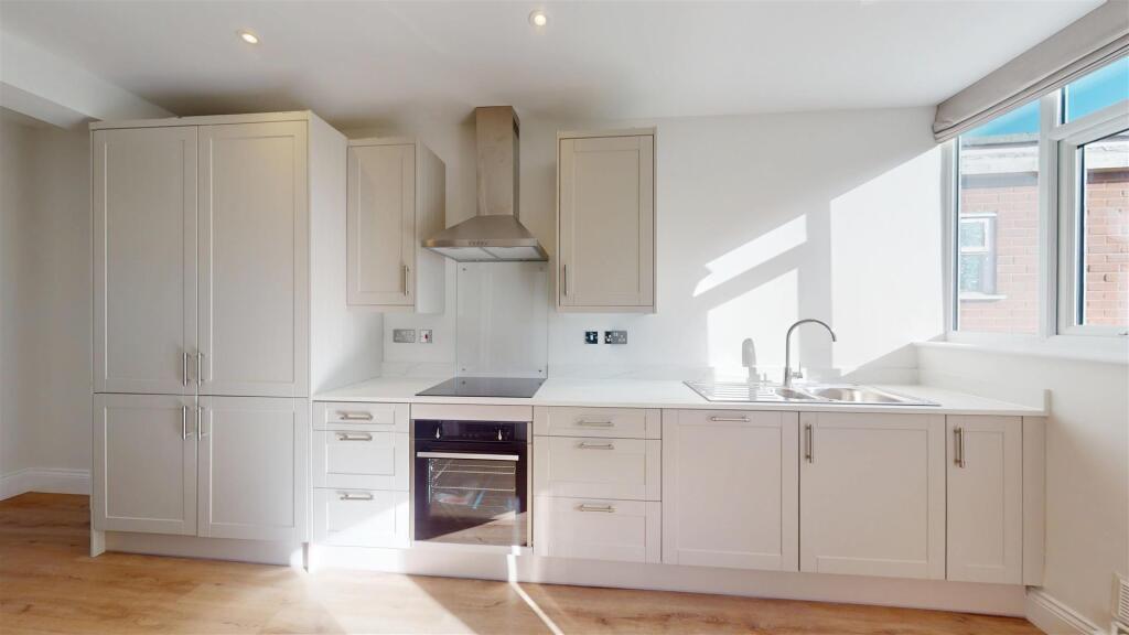 House in Shrewsbury, Belle Vue - View 3