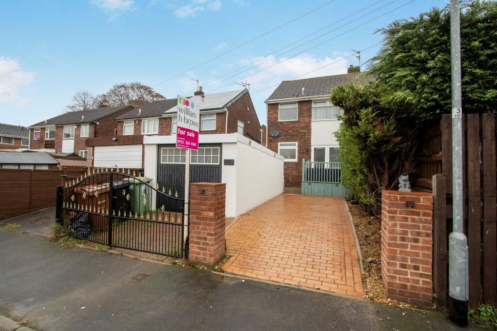Main image of property: Hansby Close, Leeds