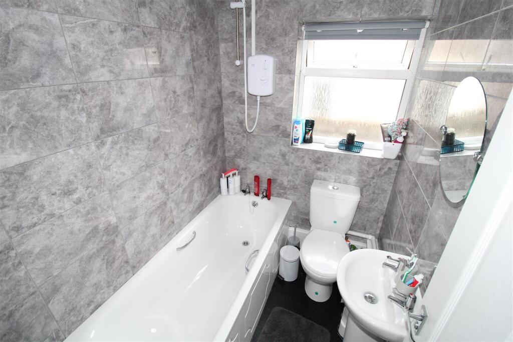 House in Pontypridd, Treforest - View 4