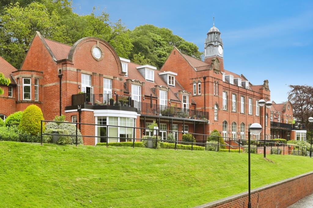 Main image of property: Woofindin Avenue, SHEFFIELD, South Yorkshire, S11