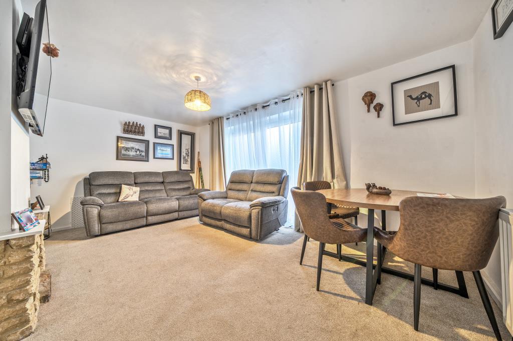Frethern Close, Burford, OX18 photo 2